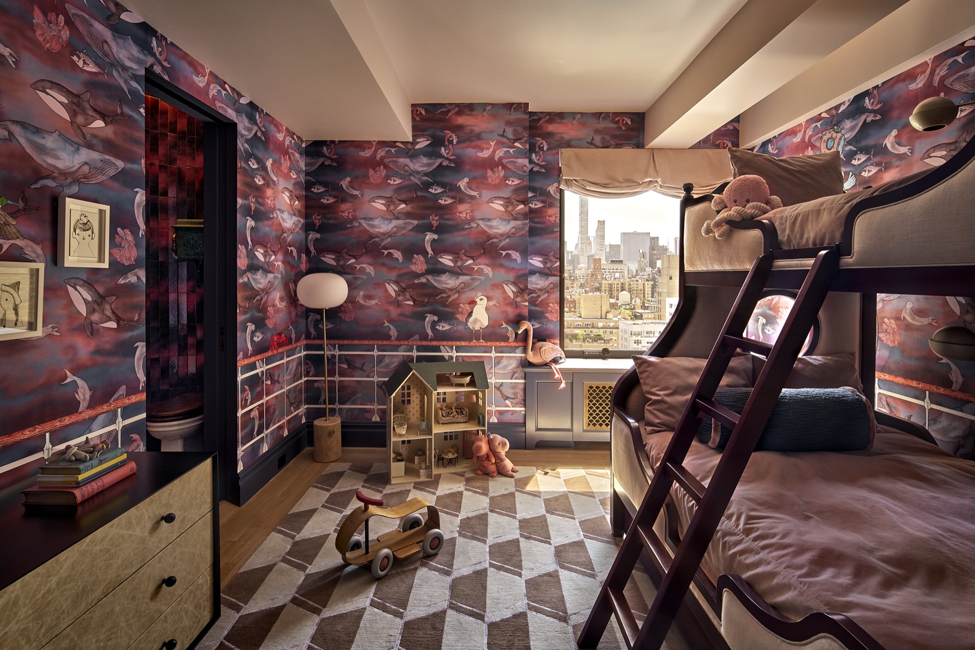Upside Down Pied-à-Terre